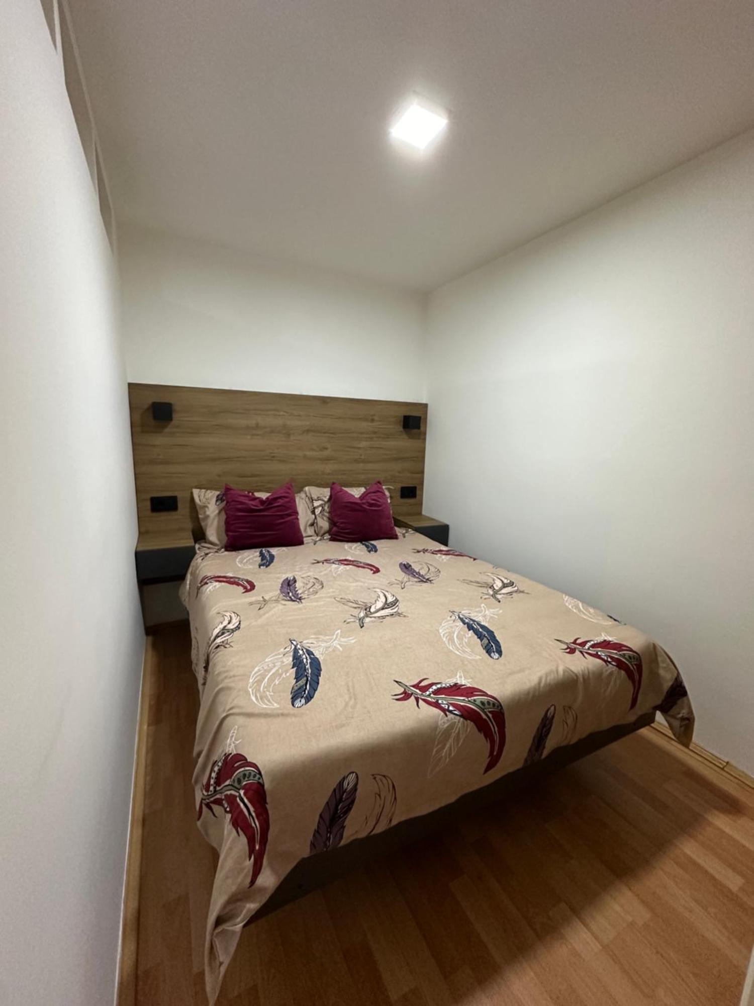 Carapan Daire Kruševac Dış mekan fotoğraf